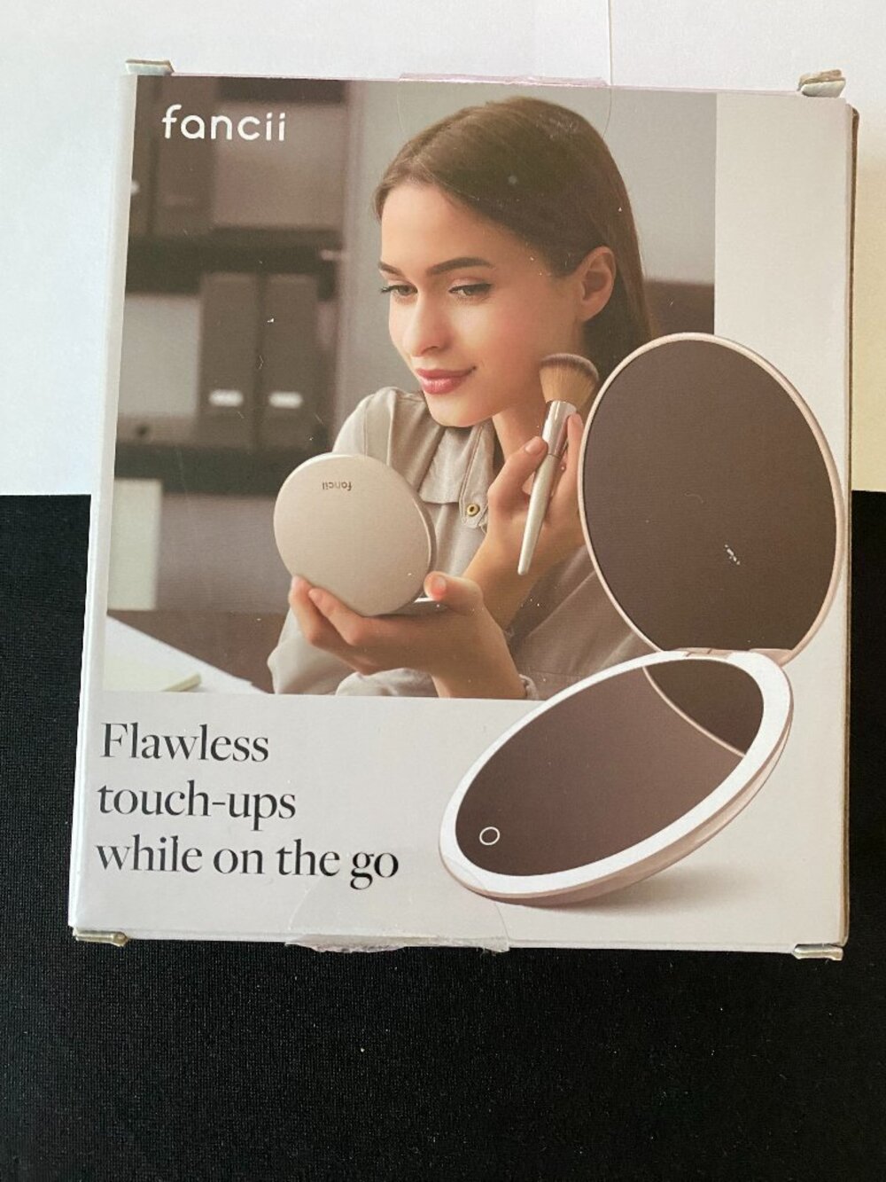 FANCII MINI TAYLOR RECHARGEABLE COMPACT MIRROR NEW STILL IN BOX 10X MAGNIFICATIO